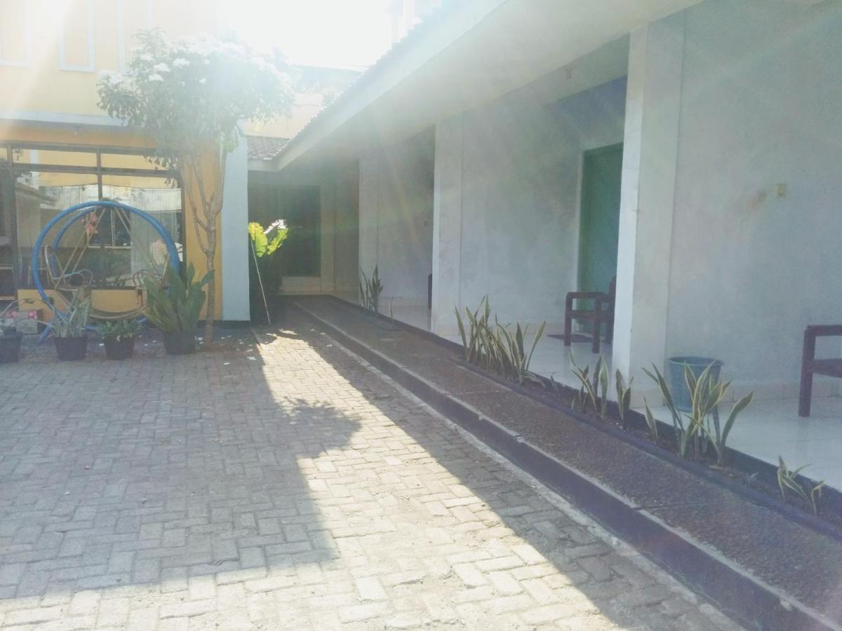 Hotel Gunung Slamet Purwokerto Buitenkant foto