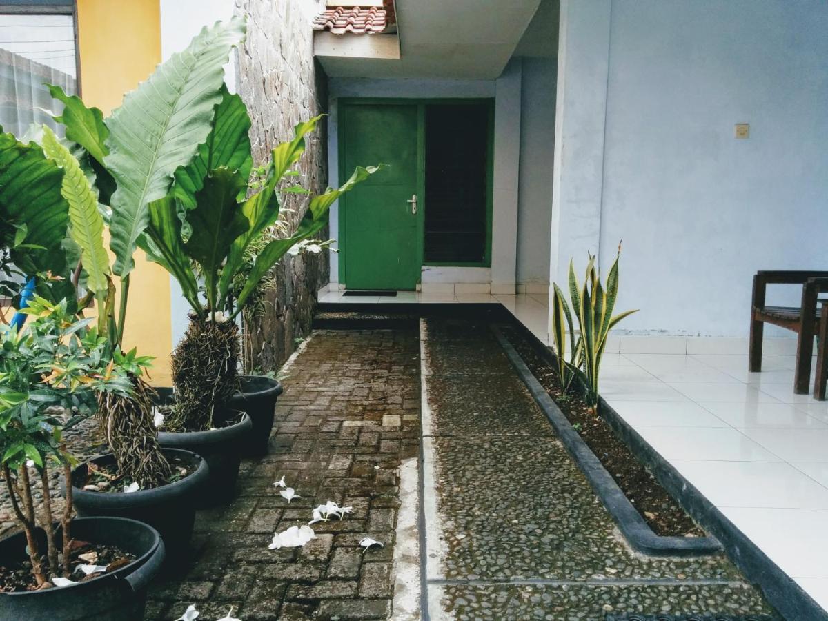 Hotel Gunung Slamet Purwokerto Buitenkant foto